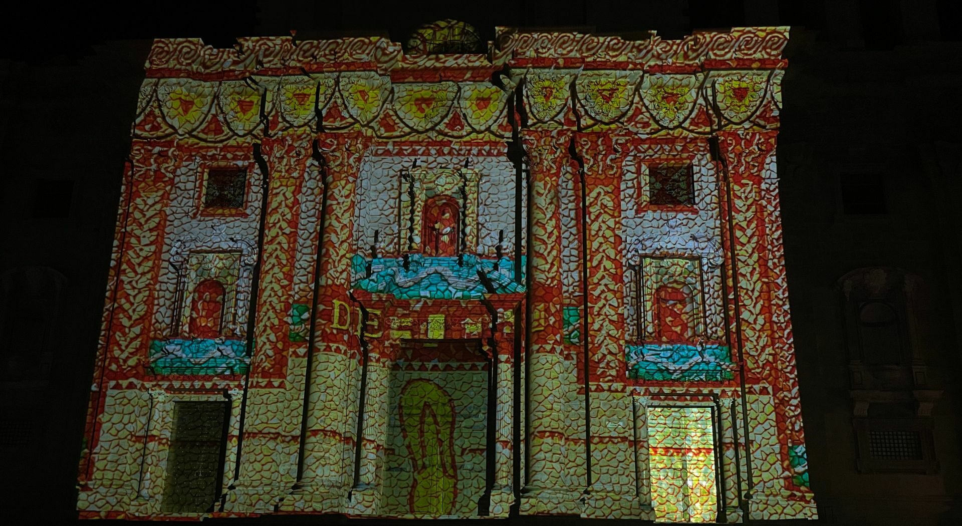 Projecció de la llum de l'Ebre a la catedral de Tortosa